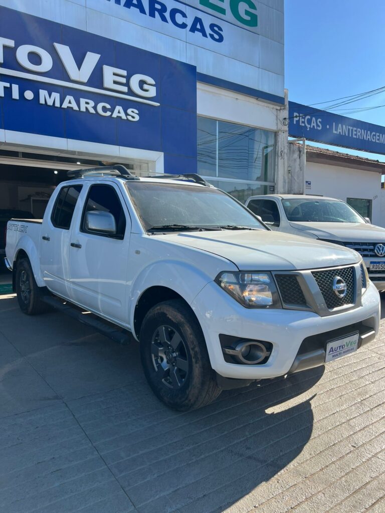 Nissan Frontier 2013 diesel 4×2